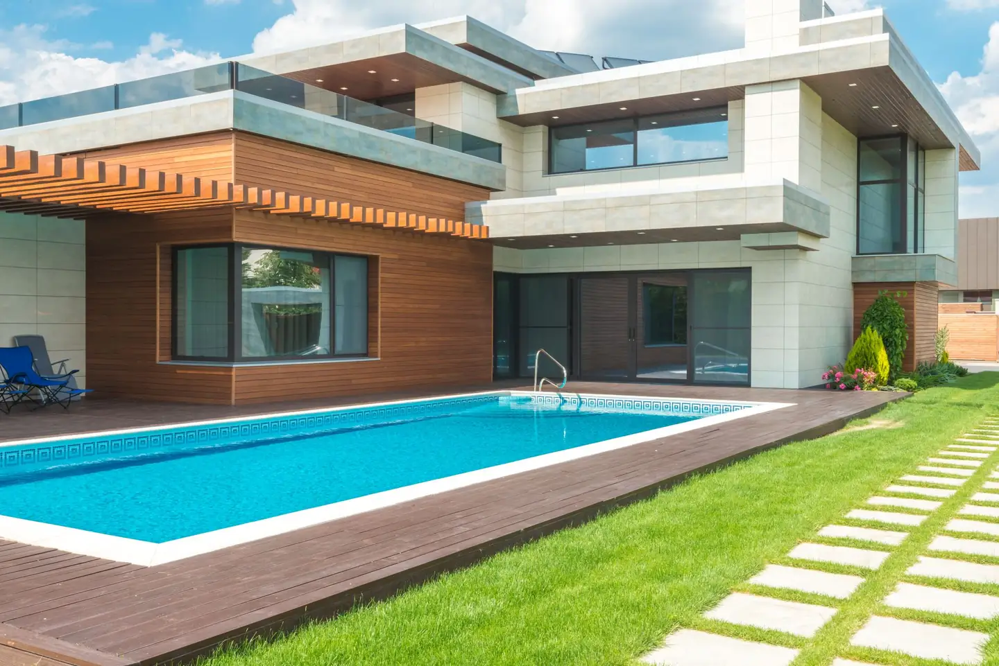 Swimming pool builders serving Central Coast, NSW